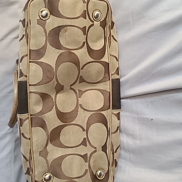 Coach purse - Picture 4 of 4